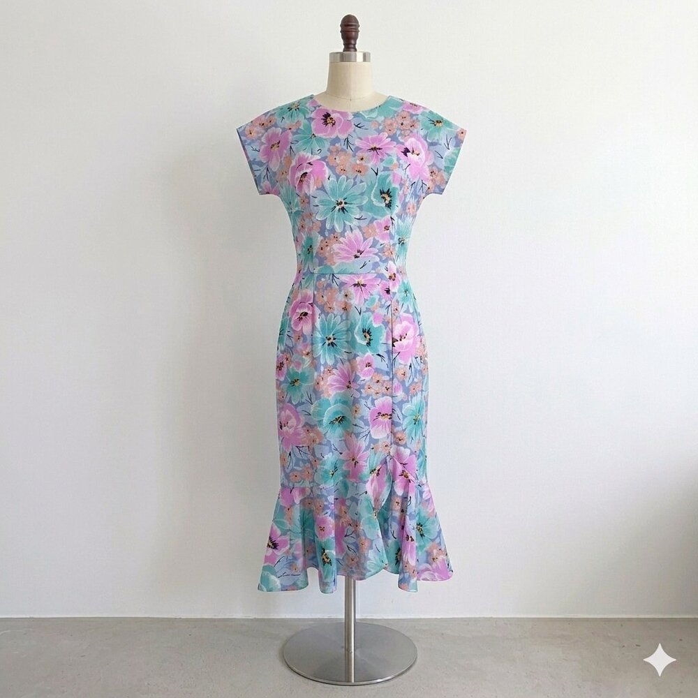 SOLD Vintage 80's 40's Pastel Floral Curvy Floral Midi Dress